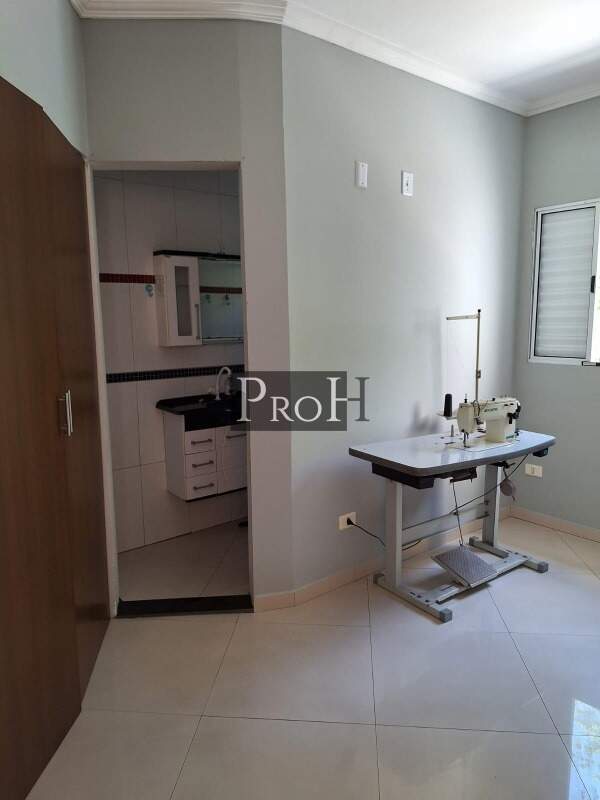 Casa à venda com 4 quartos, 166m² - Foto 8