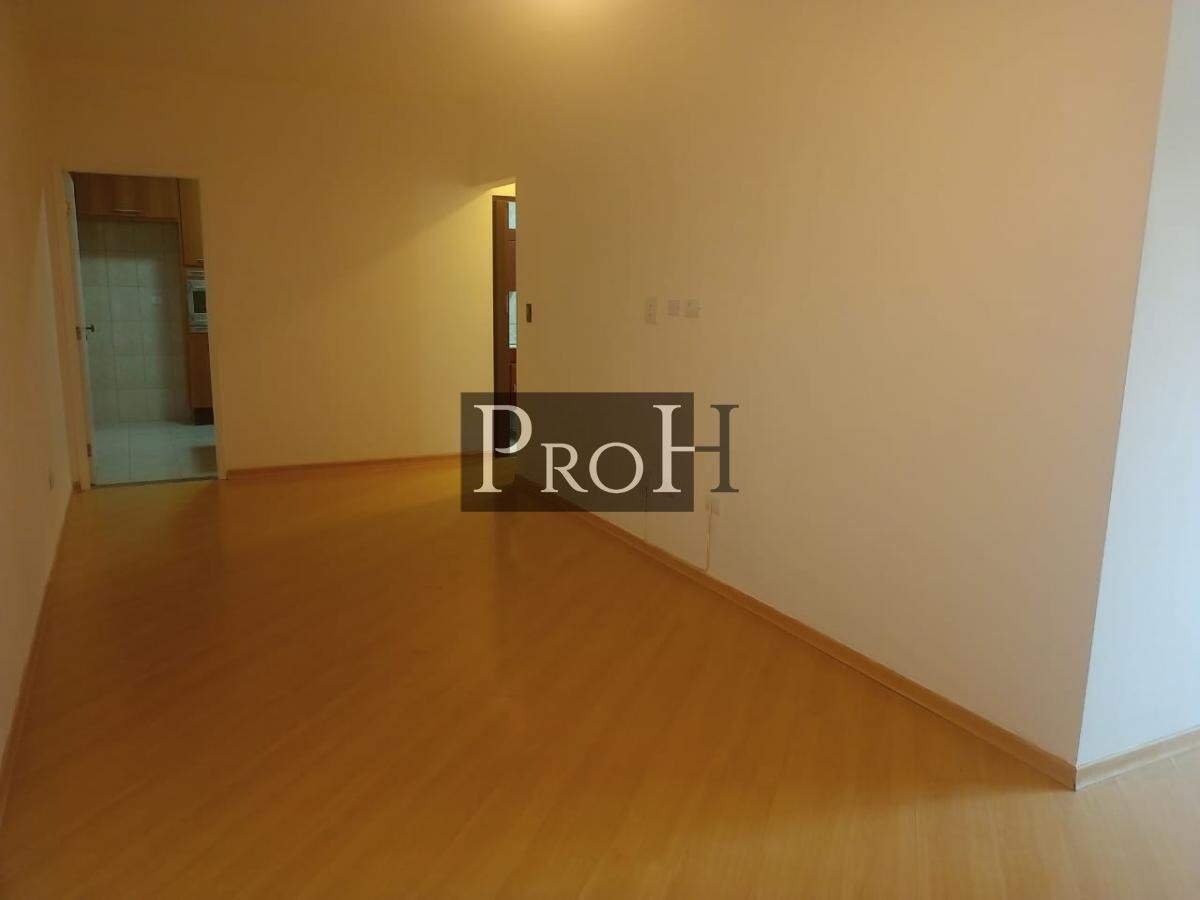 Apartamento à venda com 2 quartos, 71m² - Foto 2