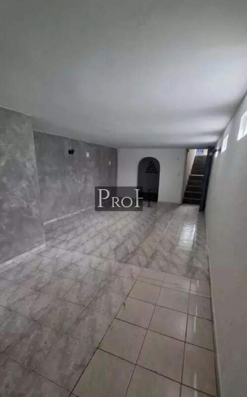 Sobrado à venda com 5 quartos, 244m² - Foto 1