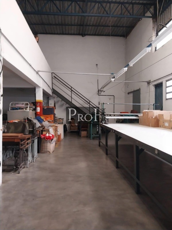 Depósito-Galpão, 555 m² - Foto 2