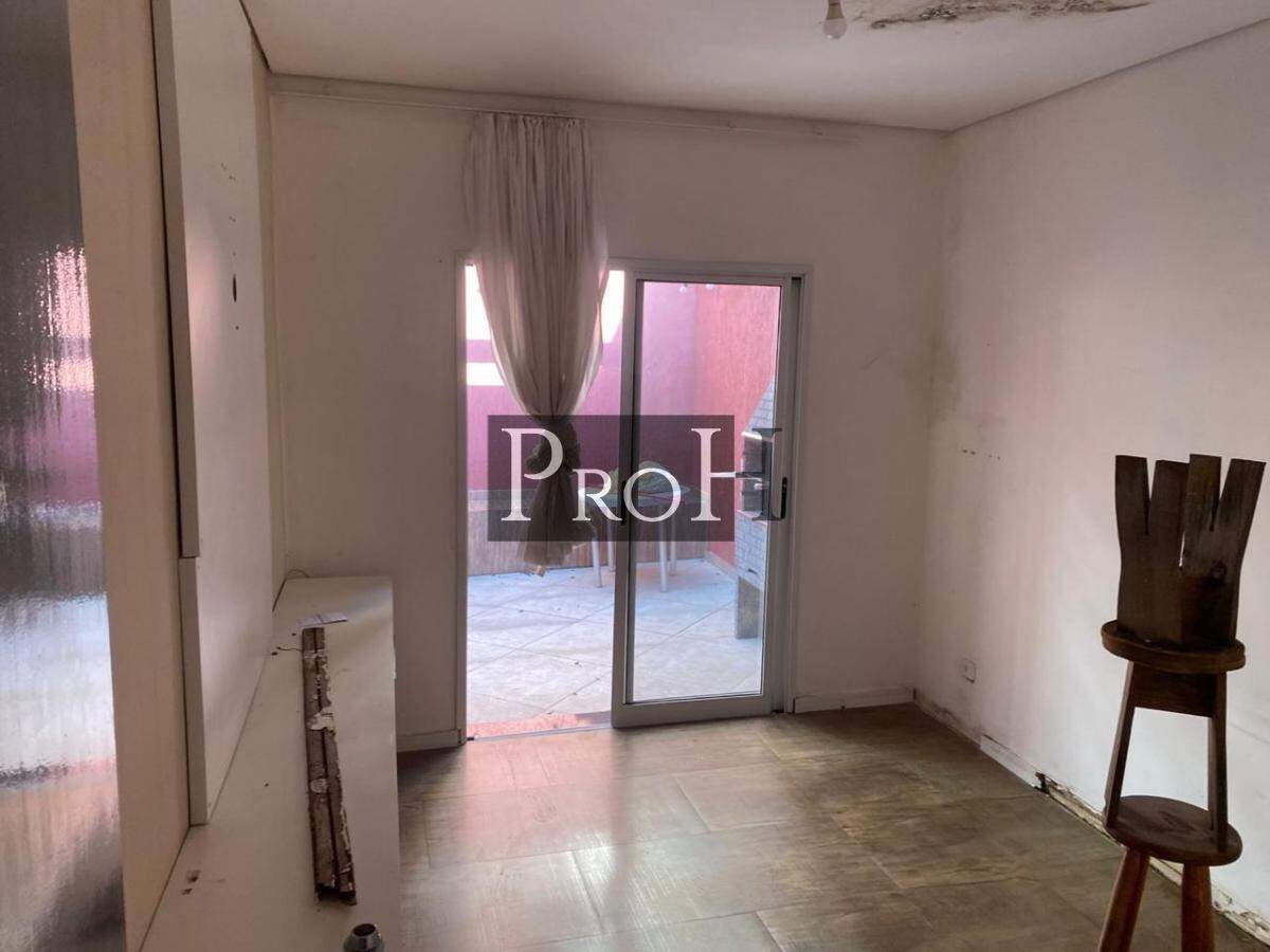 Casa à venda com 2 quartos, 145m² - Foto 2