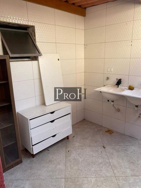 Casa à venda com 2 quartos, 145m² - Foto 8