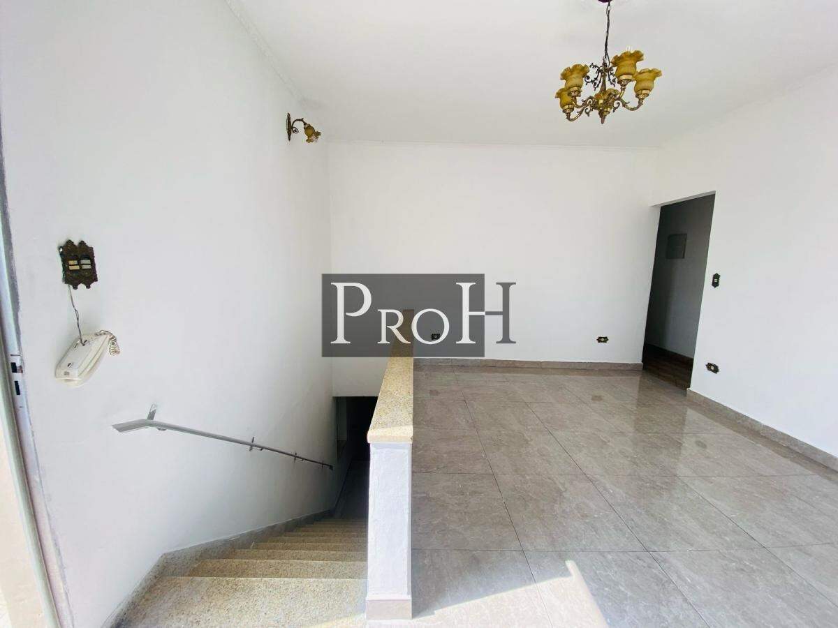 Sobrado para alugar com 3 quartos, 256m² - Foto 4
