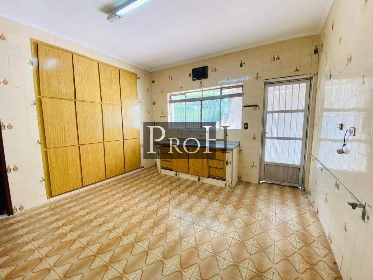 Sobrado para alugar com 3 quartos, 256m² - Foto 6