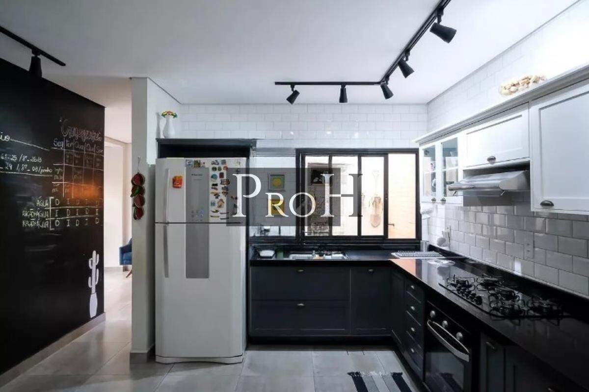Casa à venda com 4 quartos, 203m² - Foto 9