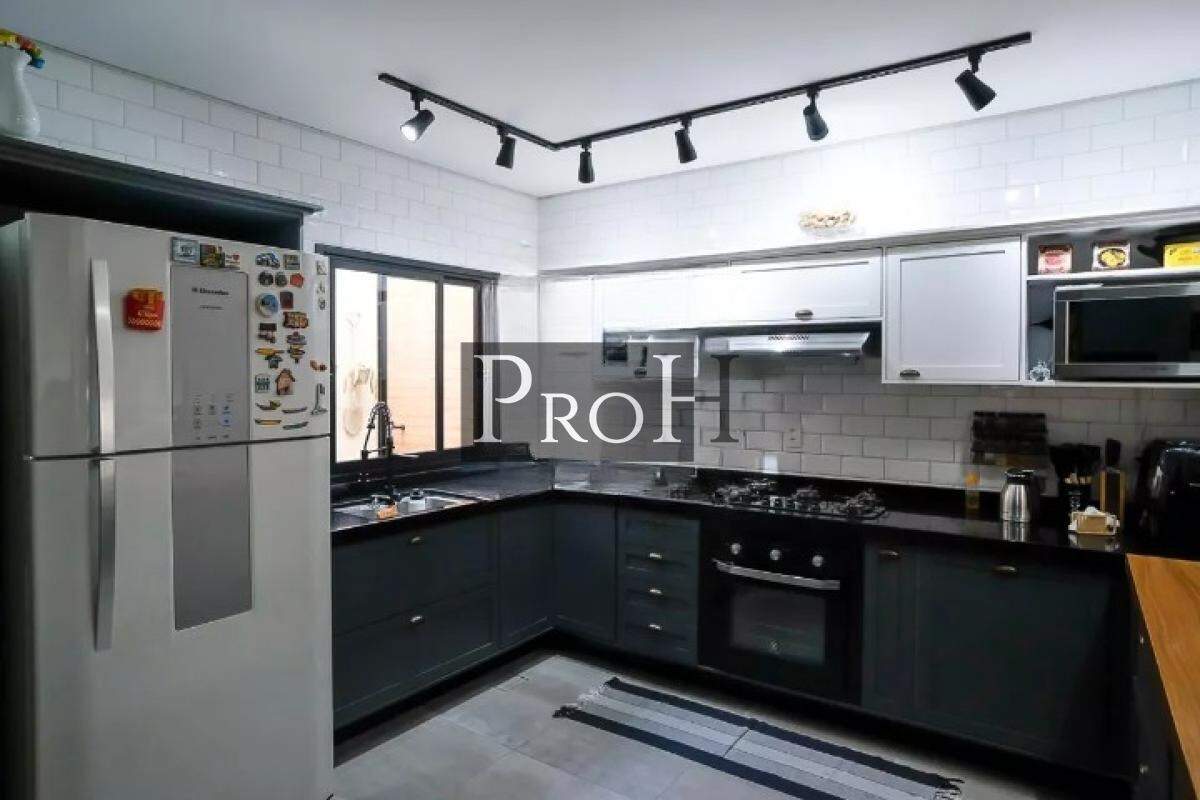 Casa à venda com 4 quartos, 203m² - Foto 13