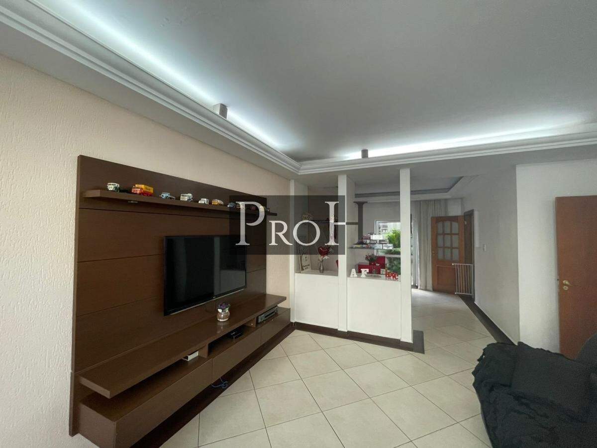 Casa, 3 quartos, 240 m² - Foto 5