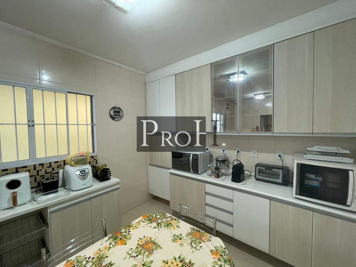 Casa, 3 quartos, 240 m² - Foto 10