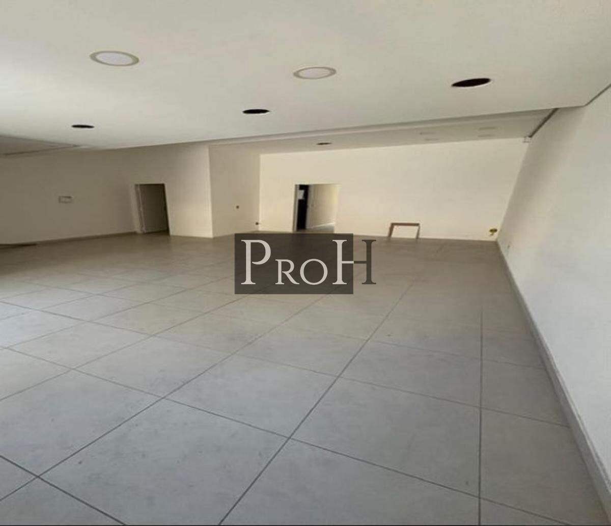 Casa Comercial para alugar com 2 quartos, 264m² - Foto 1
