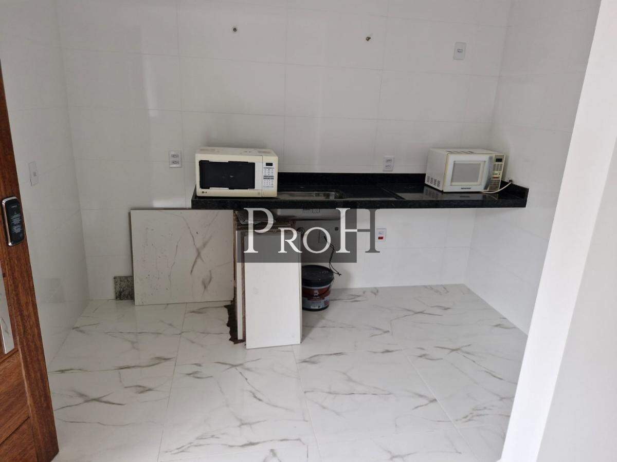 Sobrado à venda com 3 quartos, 120m² - Foto 2