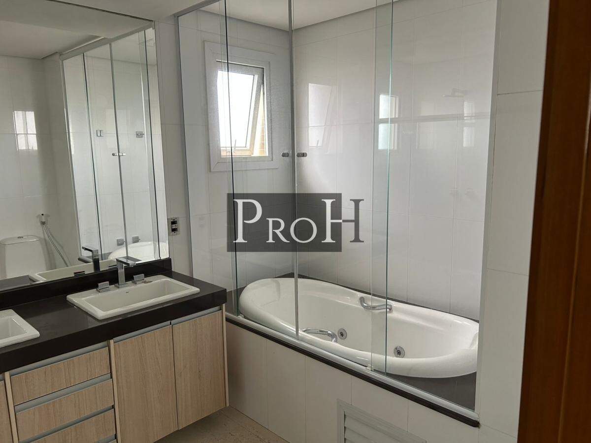 Apartamento para alugar com 4 quartos, 350m² - Foto 18