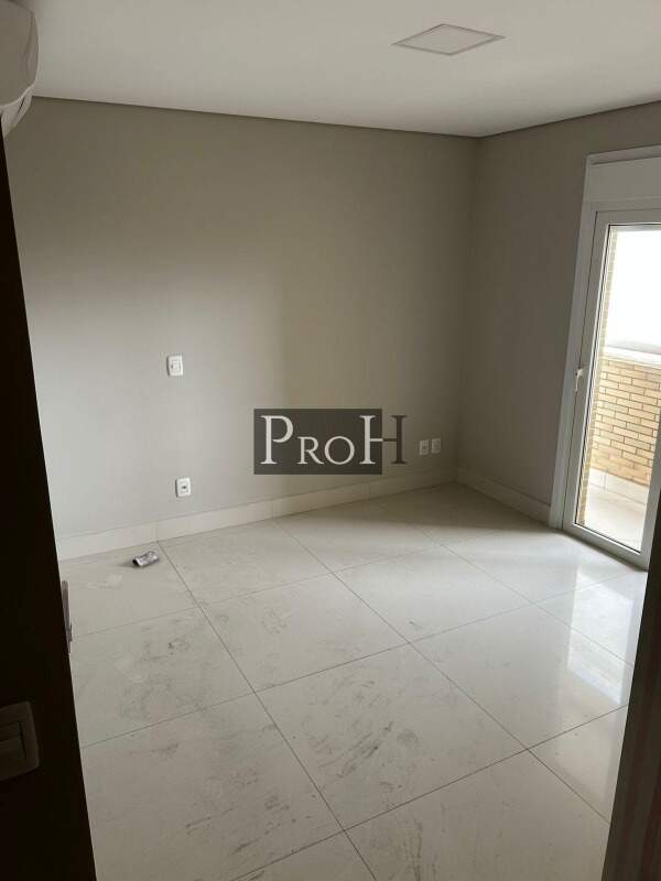 Apartamento para alugar com 4 quartos, 350m² - Foto 13