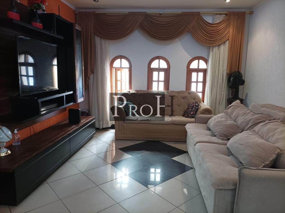 Casa, 4 quartos, 192 m² - Foto 1