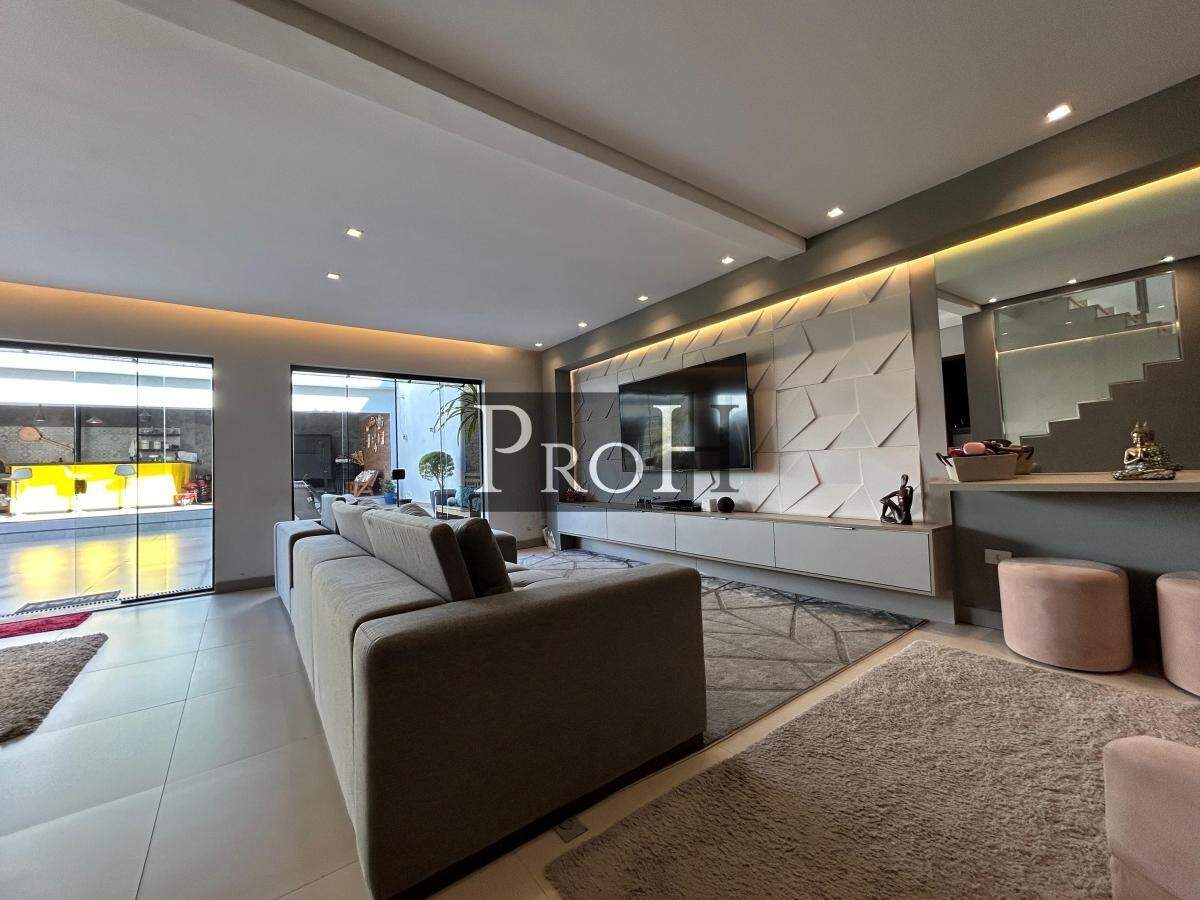 Sobrado à venda com 3 quartos, 333m² - Foto 2