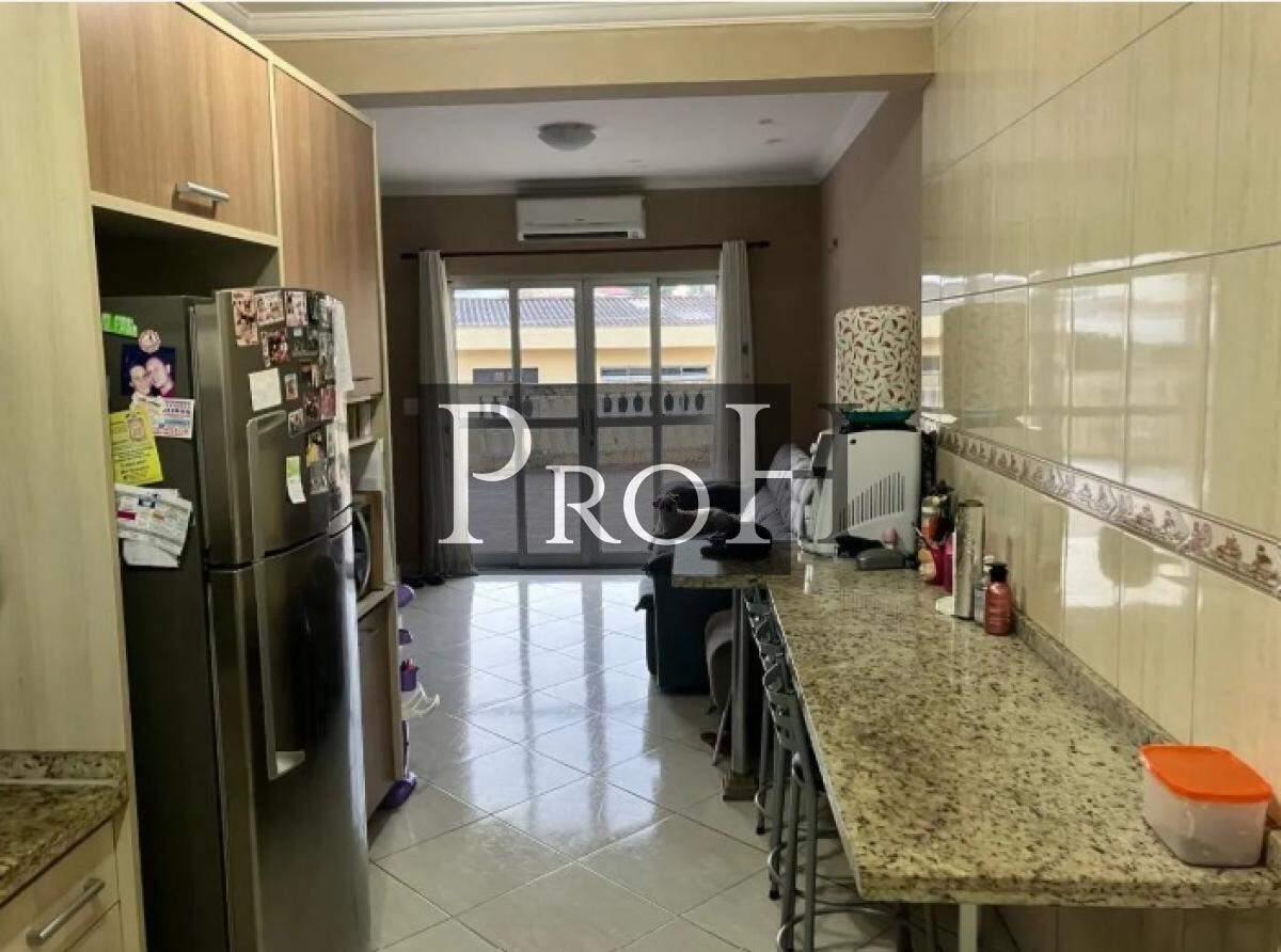 Sobrado à venda com 3 quartos, 284m² - Foto 4