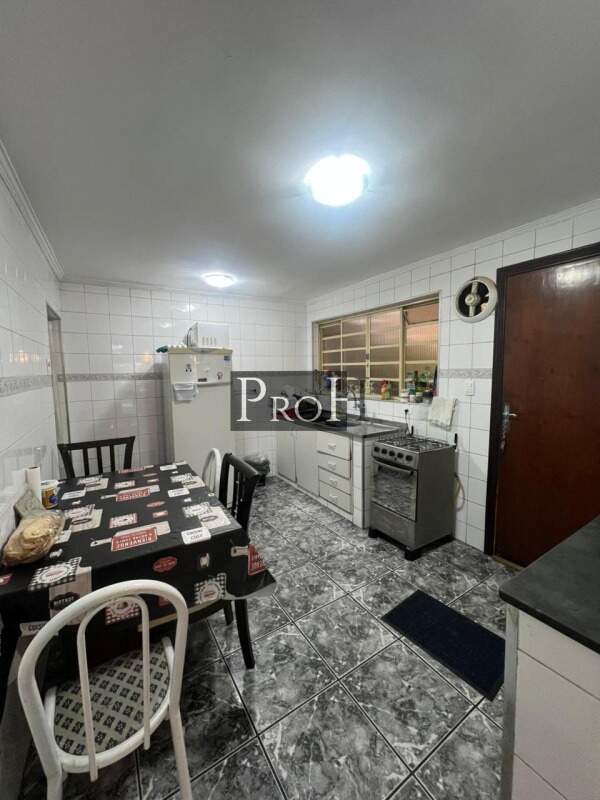 Sobrado para alugar com 3 quartos, 310m² - Foto 6