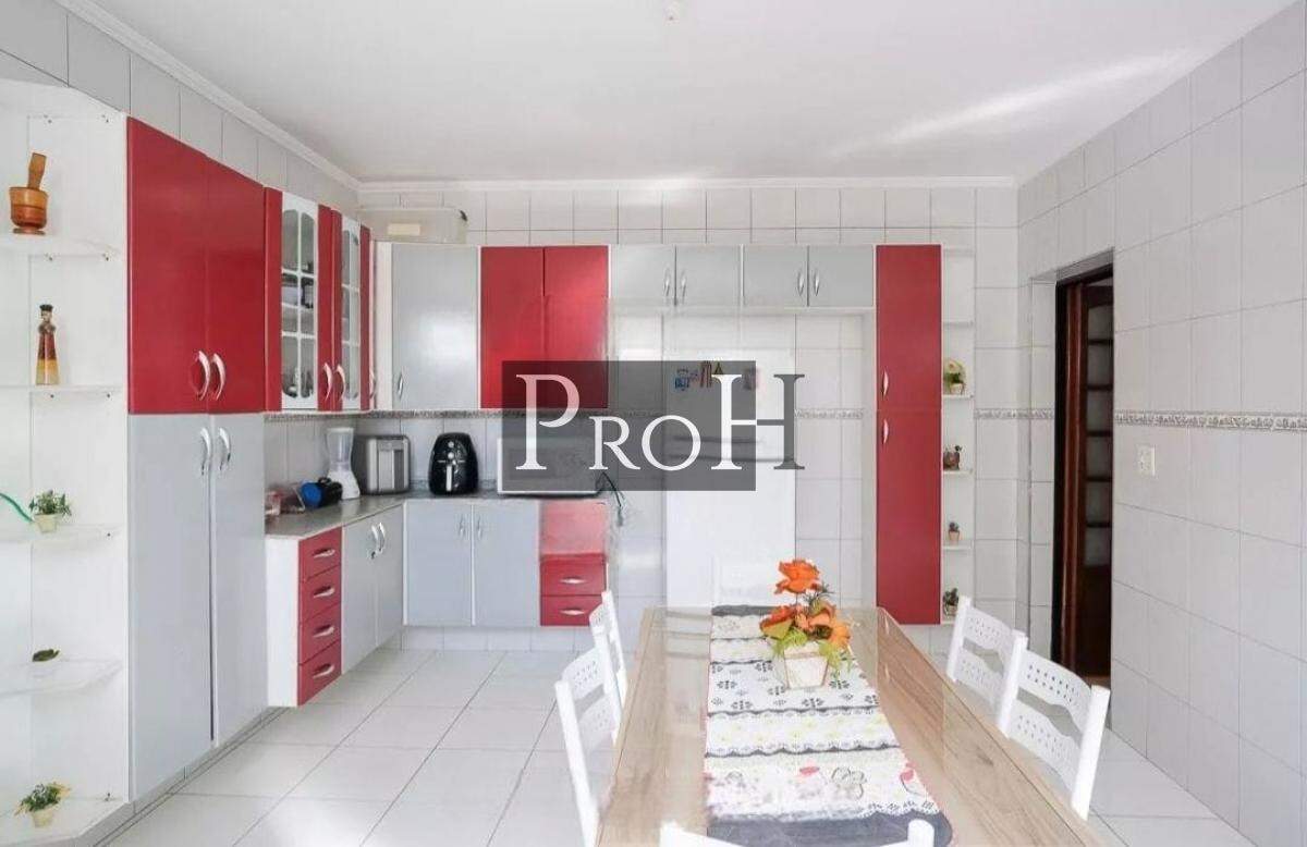 Sobrado à venda com 3 quartos, 140m² - Foto 3