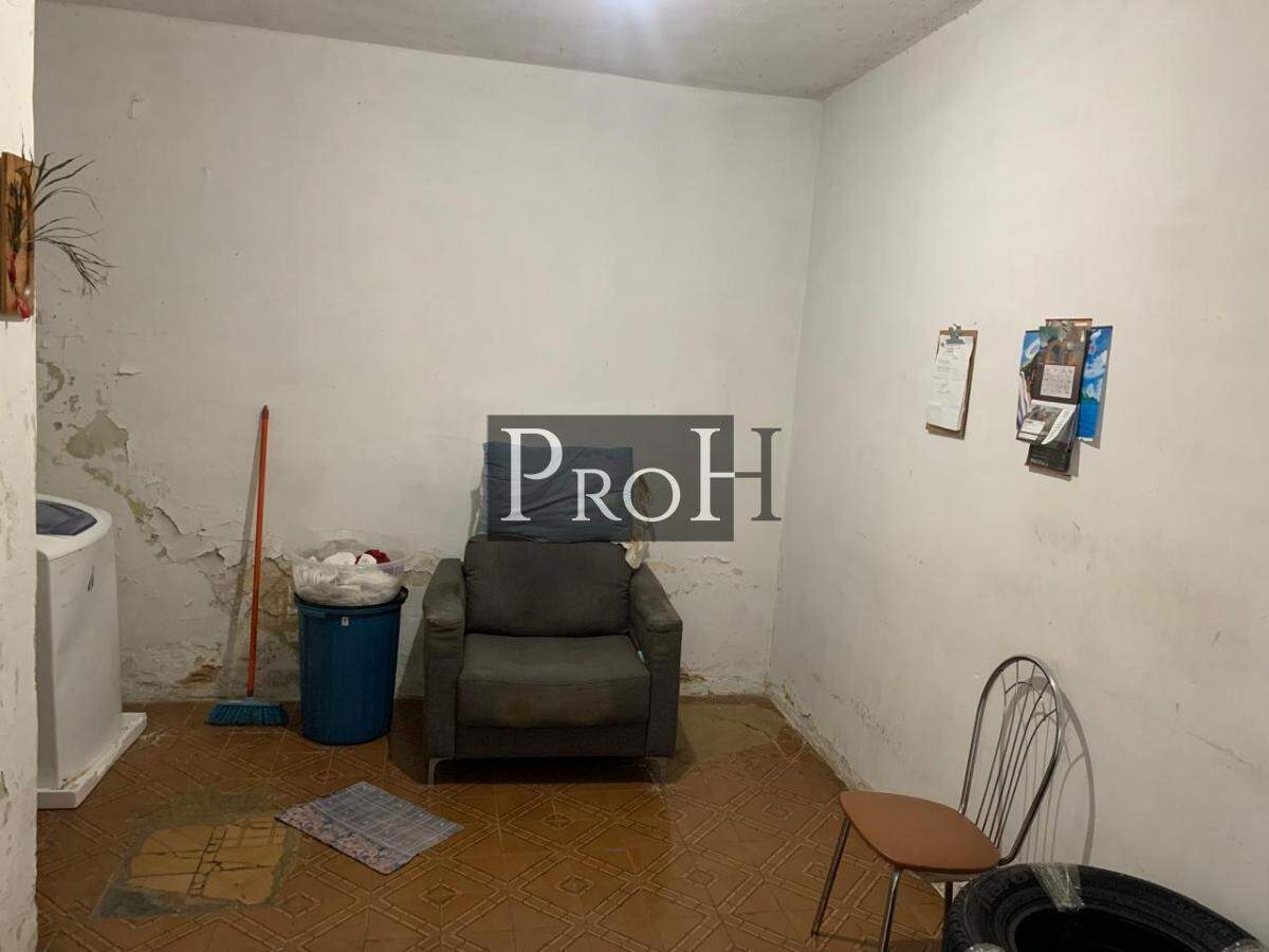 Casa à venda com 8 quartos, 180m² - Foto 13
