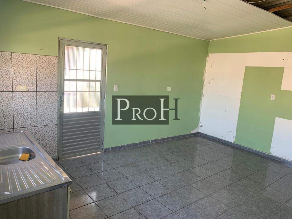 Casa à venda com 8 quartos, 180m² - Foto 6
