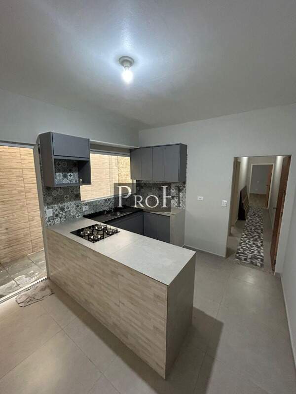 Casa para alugar com 2 quartos, 80m² - Foto 3