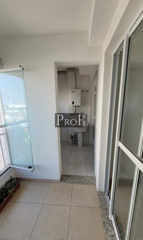 Apartamento à venda com 2 quartos, 66m² - Foto 17