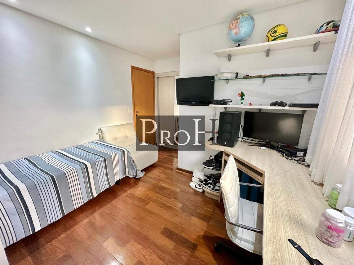 Apartamento para alugar com 3 quartos, 177m² - Foto 11
