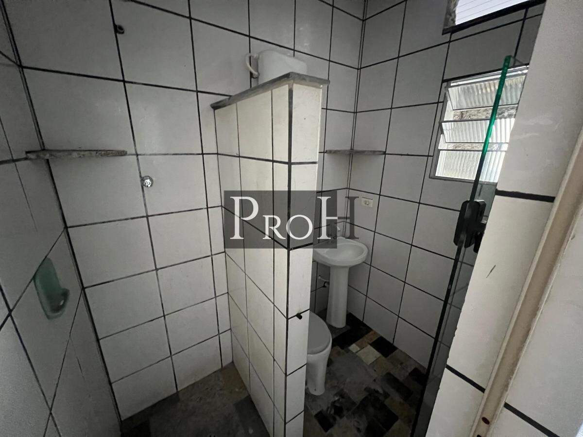 Casa para alugar com 1 quarto, 60m² - Foto 7