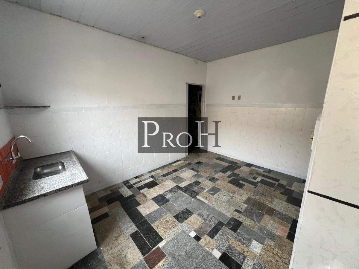 Casa para alugar com 1 quarto, 60m² - Foto 2