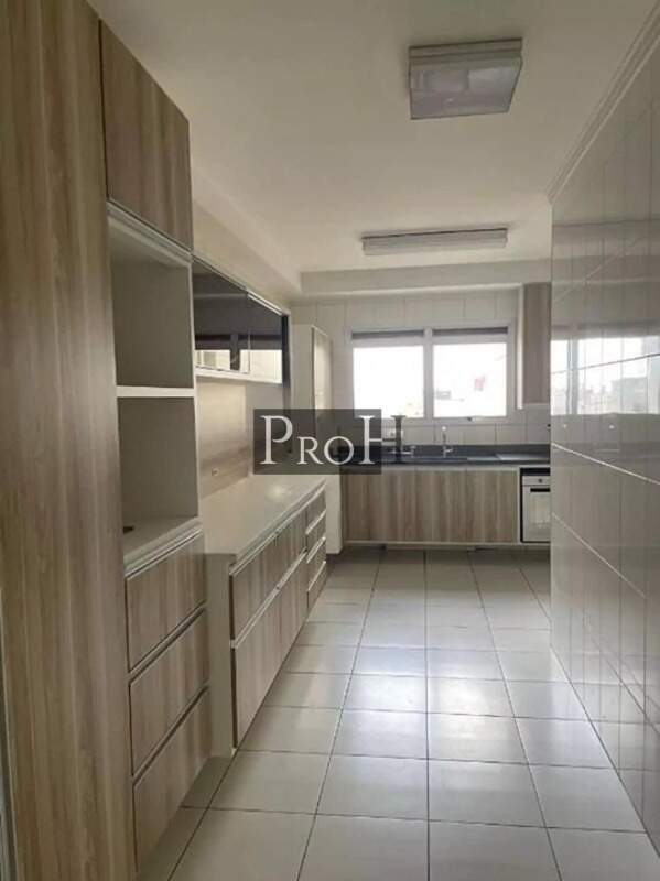 Apartamento à venda com 4 quartos, 242m² - Foto 4