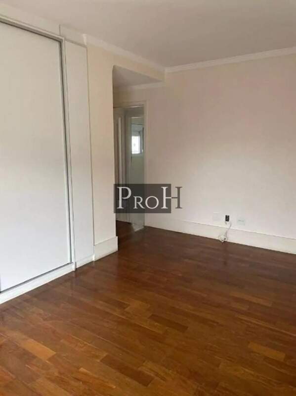 Apartamento à venda com 4 quartos, 242m² - Foto 8