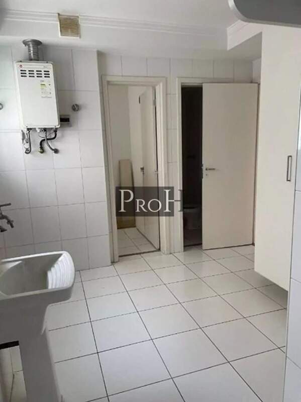 Apartamento à venda com 4 quartos, 242m² - Foto 6