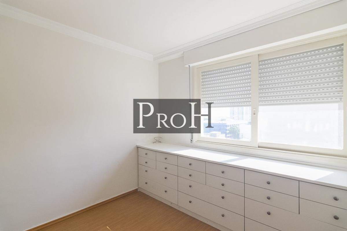 Apartamento à venda com 3 quartos, 140m² - Foto 9