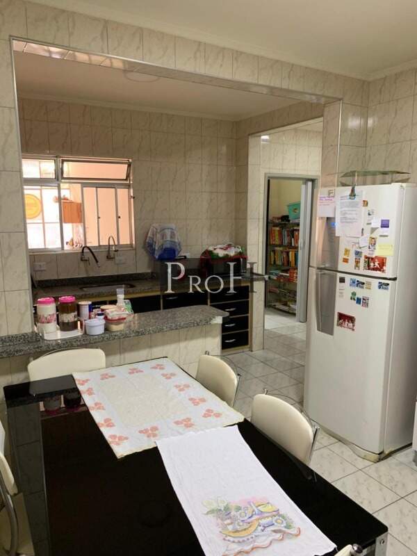 Casa à venda com 3 quartos, 205m² - Foto 3
