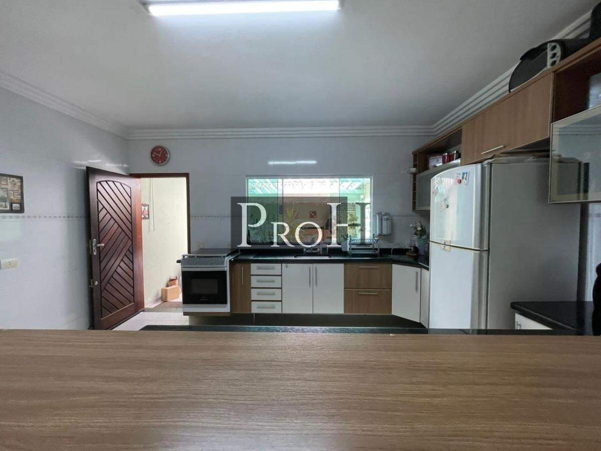 Sobrado à venda com 3 quartos, 233m² - Foto 5