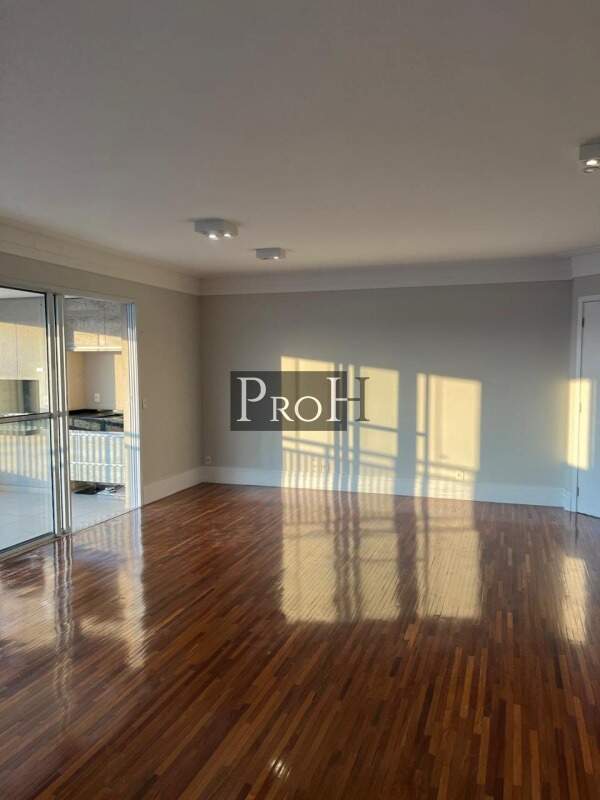 Apartamento à venda com 3 quartos, 128m² - Foto 1
