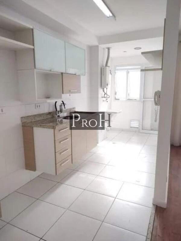 Apartamento à venda com 2 quartos, 68m² - Foto 4
