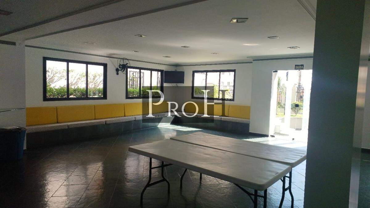 Apartamento para alugar com 2 quartos, 64m² - Foto 9