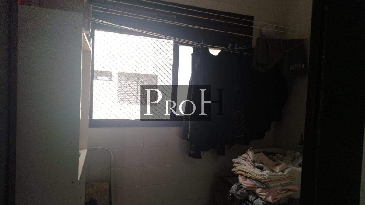 Apartamento à venda com 2 quartos, 64m² - Foto 4