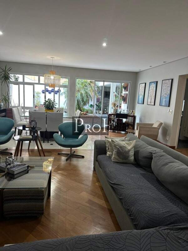 Casa de Condomínio à venda com 4 quartos, 333m² - Foto 2