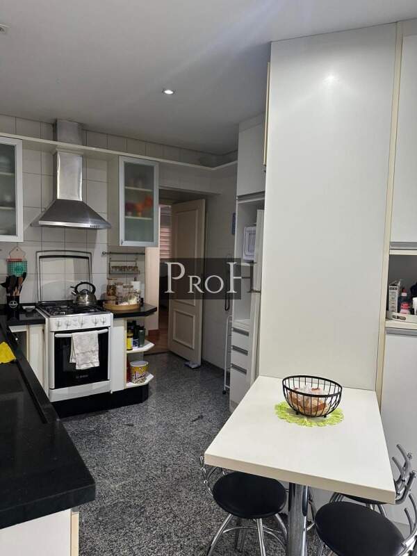 Casa de Condomínio à venda com 4 quartos, 333m² - Foto 4
