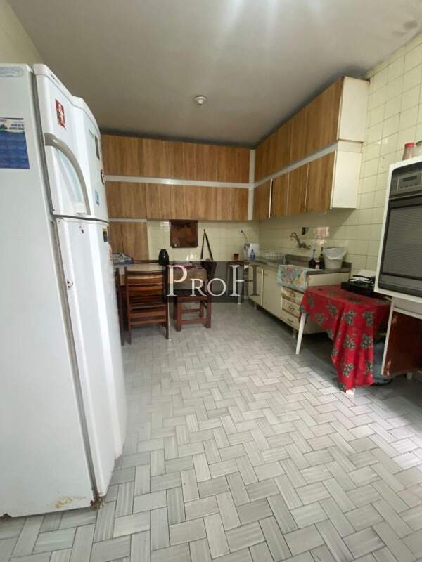 Casa à venda com 3 quartos, 287m² - Foto 4