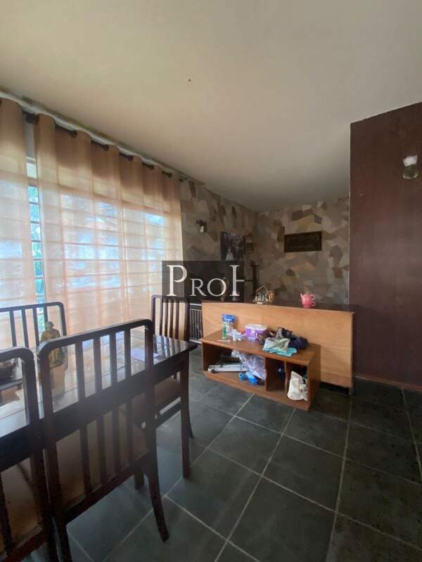 Casa à venda com 3 quartos, 287m² - Foto 3