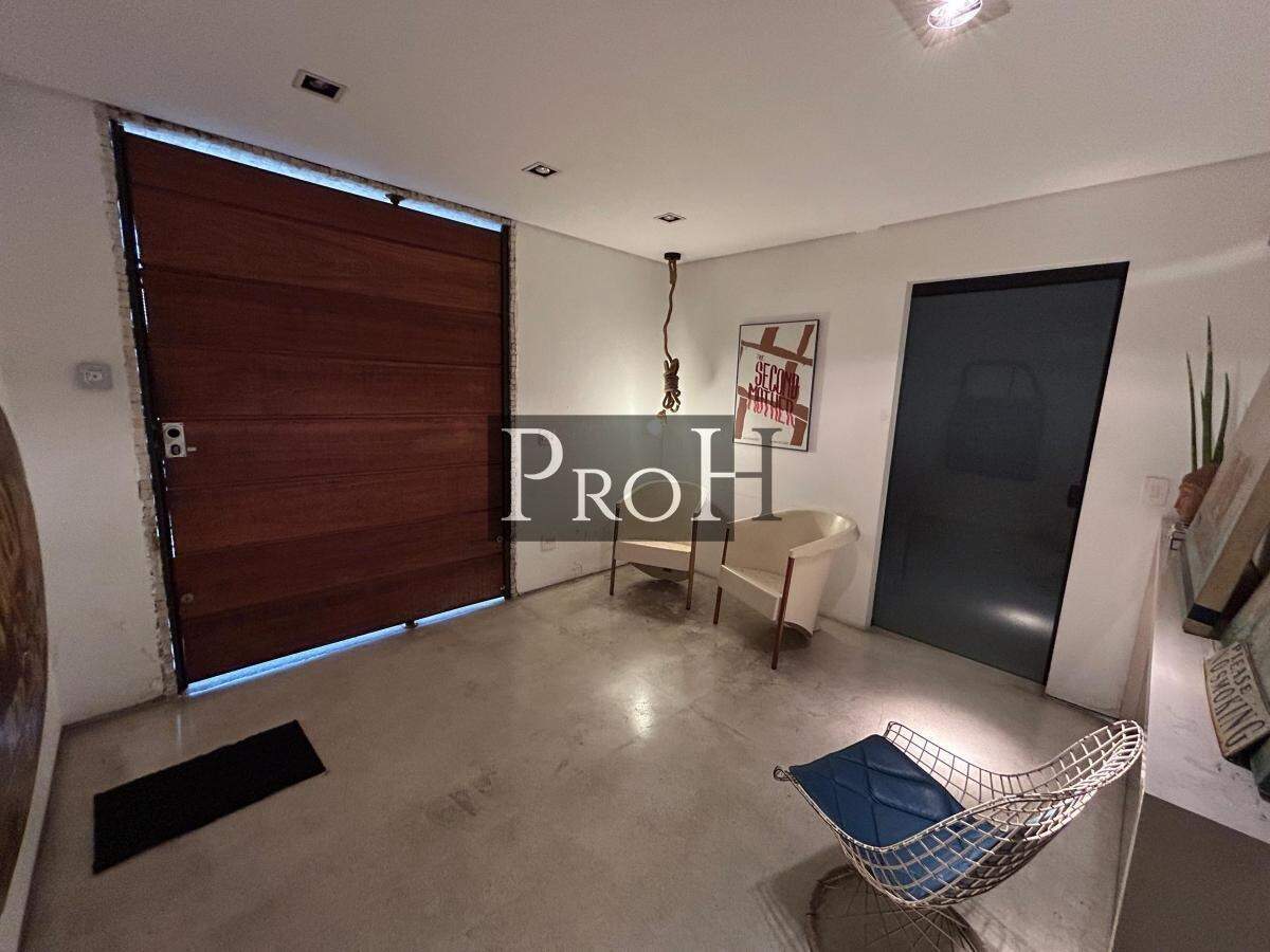 Sobrado, 3 quartos, 332 m² - Foto 1