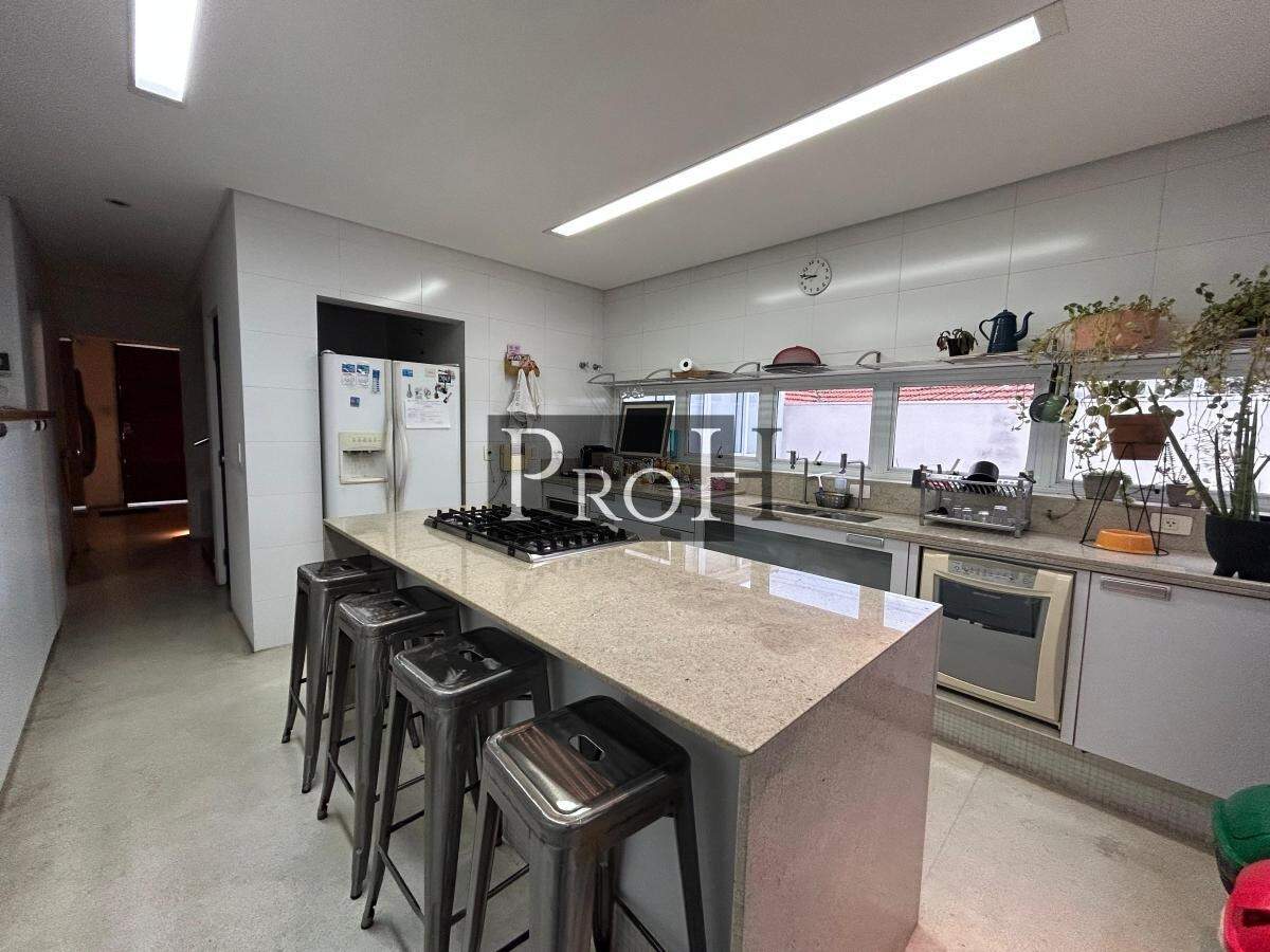 Sobrado, 3 quartos, 332 m² - Foto 8