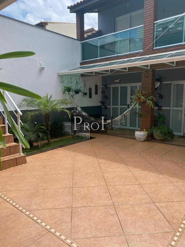 Casa, 3 quartos, 272 m² - Foto 30