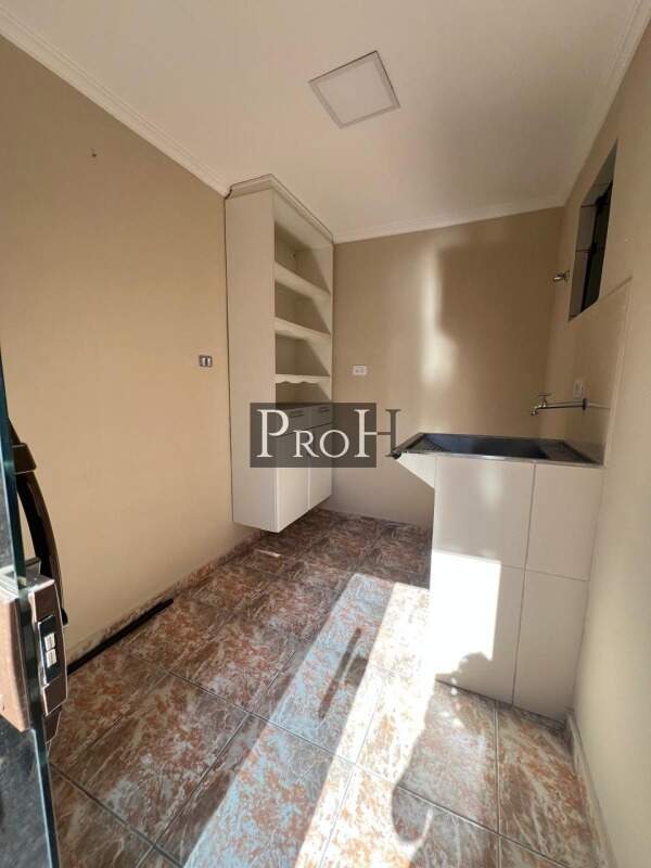 Casa à venda com 2 quartos, 161m² - Foto 5