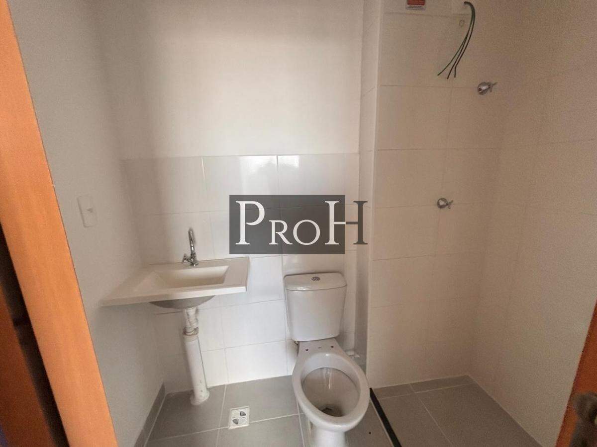 Apartamento para alugar com 2 quartos, 36m² - Foto 8
