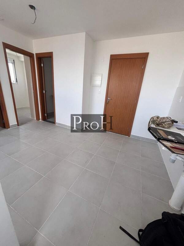 Apartamento para alugar com 2 quartos, 36m² - Foto 1
