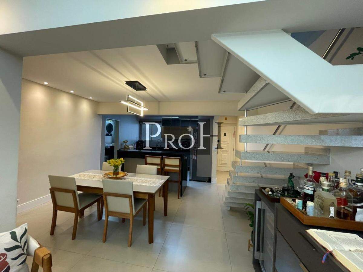 Cobertura à venda com 4 quartos, 210m² - Foto 4