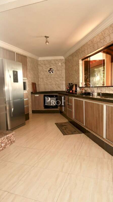 Sobrado à venda com 3 quartos, 700m² - Foto 11